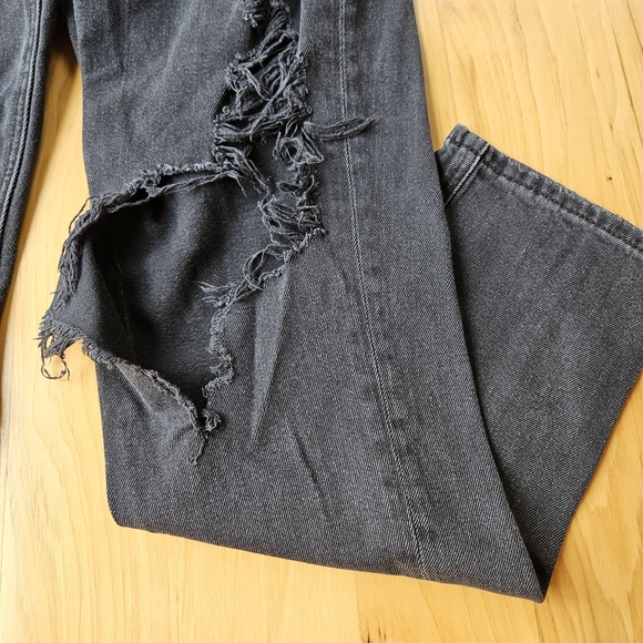 American Eagle Comfort Stretch Black Boyfriend Jeans Distressed Size 2 Regular - Picture 3 of 9